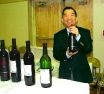 120129047 David and good vino